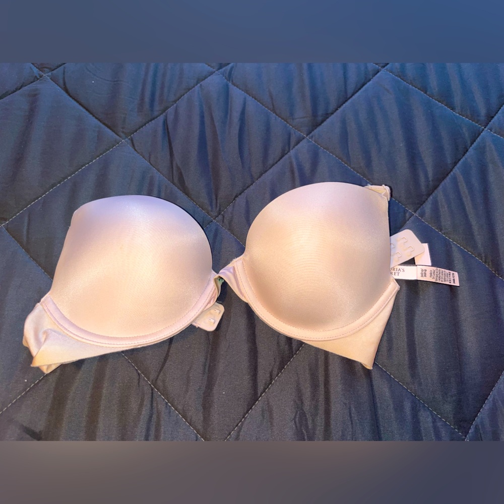 Victoria Secret BOMBSHELL BRA. Pale pink Push Up!